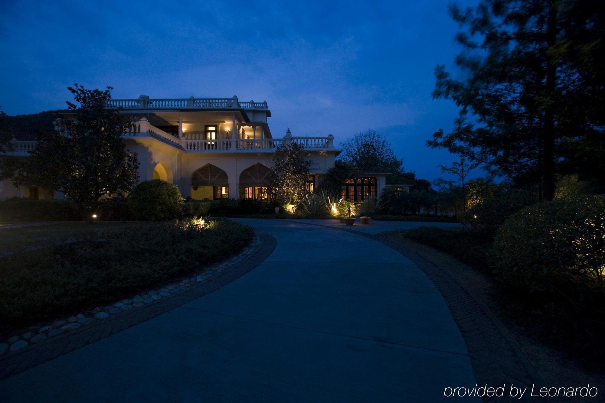 Hotel Ananda In The Himalayas à Rishīkesh Extérieur photo