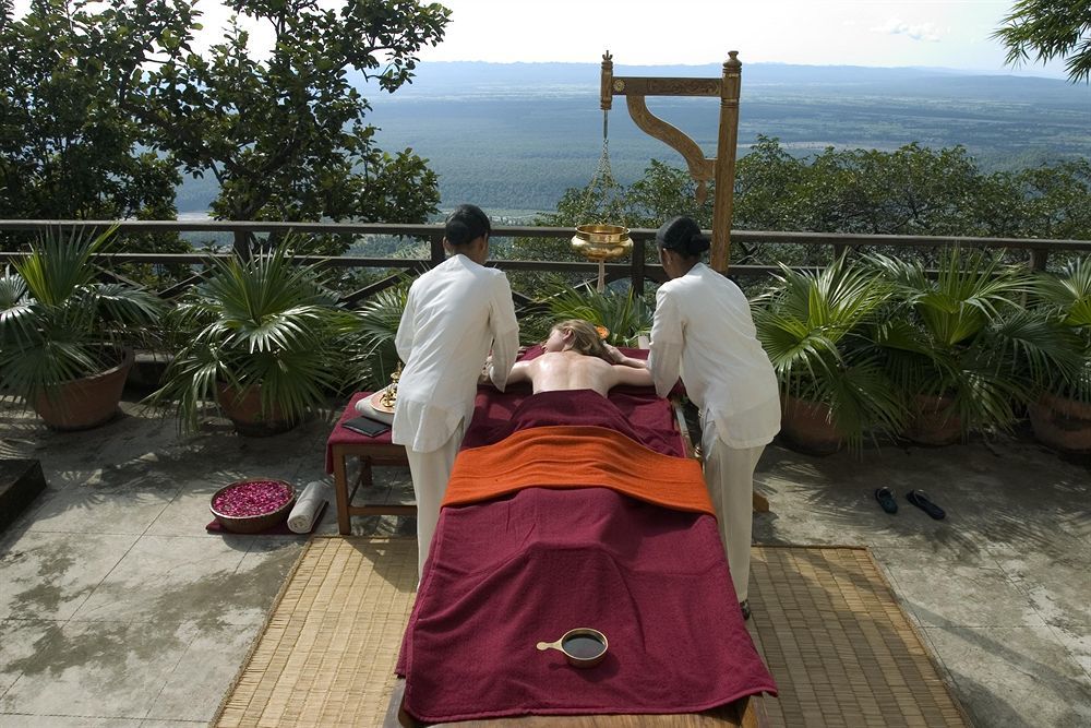 Hotel Ananda In The Himalayas à Rishīkesh Extérieur photo